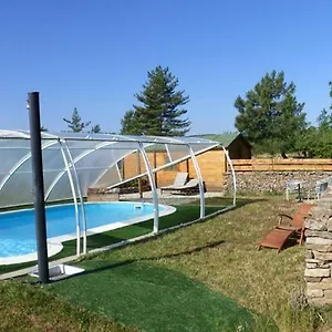 https://le-refuge-de-la-petite-source.hotels-rhonealpes.com