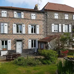 https://maison-dhotes-les-trefles.hotels-rhonealpes.com